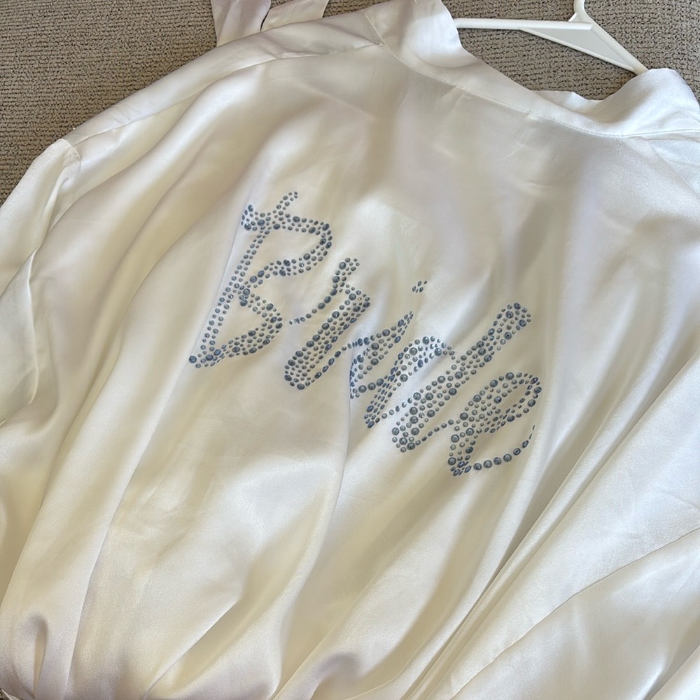 White Bride Satin Robe - Picture 3 of 4